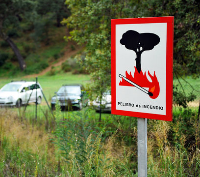 Warning sign forest fire, Spain