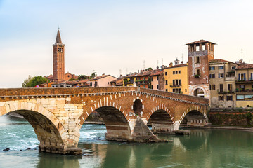 Obraz na płótnie Canvas Bridge in Verona, Italy,