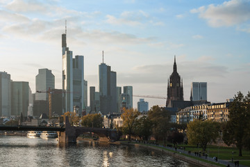 Fototapeta na wymiar panoramic view of Frankfurt cityscape at sunset