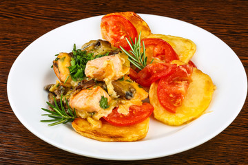 Salmon with grilled vegetables