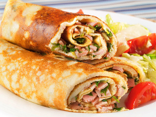Salty pamcakes with ham