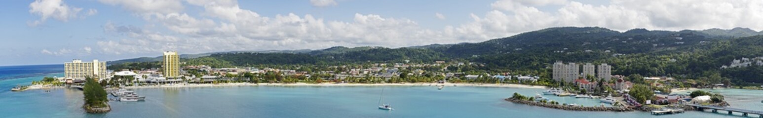 Fototapeta na wymiar A panoramic view of Ocho Rios Jamaica.