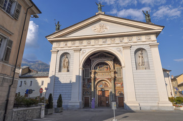 Fototapeta na wymiar Cathedral church in Aosta