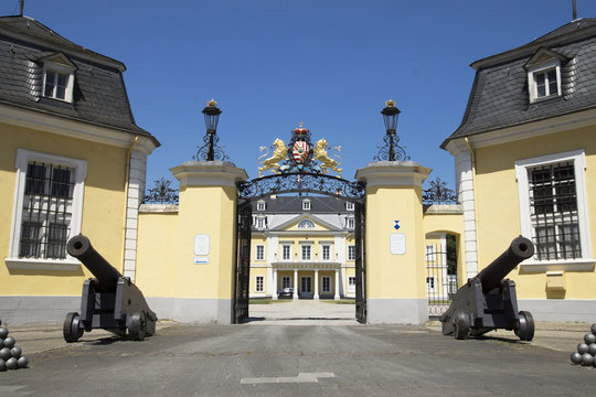 Eingang zum Schloss Neuwied (am Rhein), Deutschland