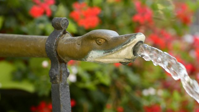 Georgenbrunnen in der franz&ouml;sischen Stadt Hagenau, Elsass
