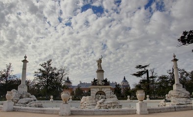 Fototapeta na wymiar parc du palais d'aranjuez