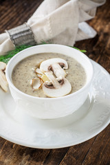 Cream soup with mushrooms