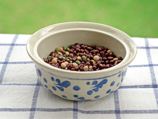 mixed dry beans in bowl.