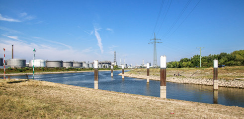 Neckarmündung in Mannheim