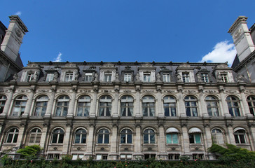 Façade sud de l'Hôtel de Ville de Paris 4e arrondissement