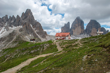 Fototapeta na wymiar Three Peaks of Lavaredo, rescue hut, Dolomites