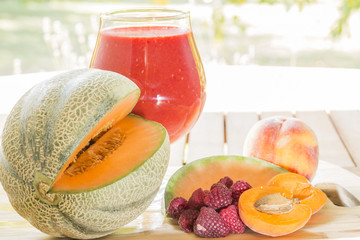 smoothie wieloowocowe © MaverickRose