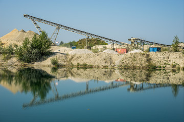 Schotterrampe am Baggersee