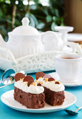 Chocolate cake with caramel, peanut cream 