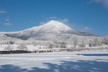 冬の磐梯山