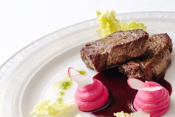 steak with berry sauce