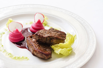 steak with berry sauce