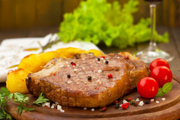 Grilled beef steak with vegetables