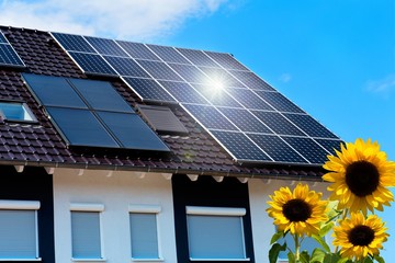 Dach mit Solarzellen