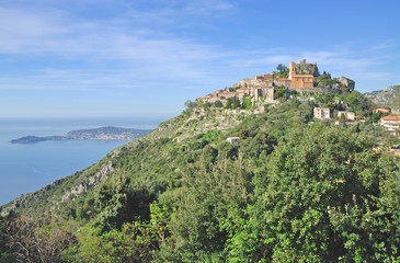Fototapeta na wymiar das mittelalterliche Bergdorf Eze zwischen Nizza und Monaco an der Französischen Riviera,Südfrankreich