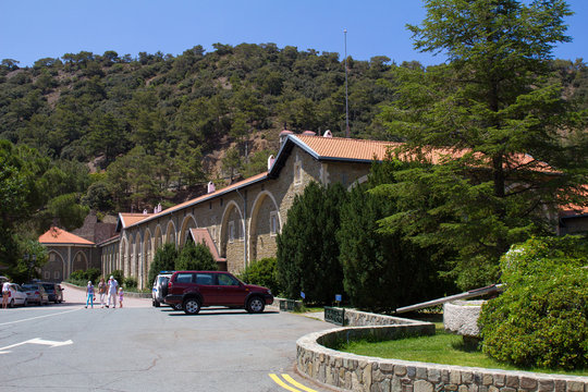 Кипр. Панорама монастыря Kikkos.