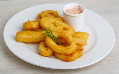 Fried calamari rings