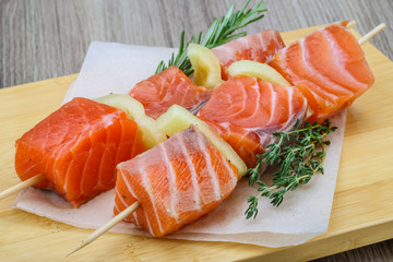 Salmon skewer