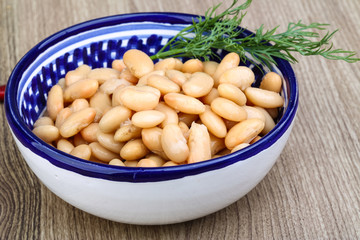 White canned beans
