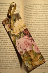 Zakładka do książek w róże © Marta