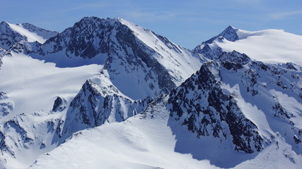 Fototapeta na wymiar Winter in den Bergen der Alpen in Deutschland 