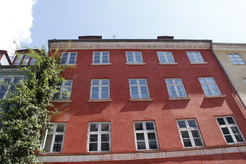 Fototapeta na wymiar Immeuble rouge à Copenhague, Danemark 