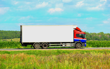 trailer goes on  highway