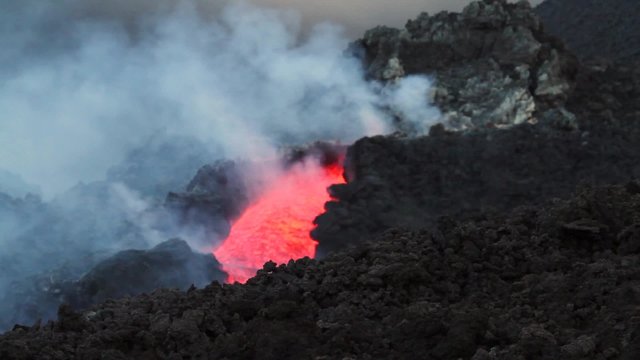lava flow flowing within a channel