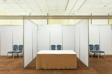 Booth with lighting - 89880034
