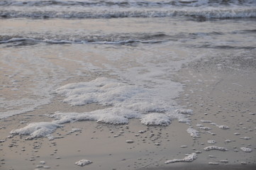 海の波