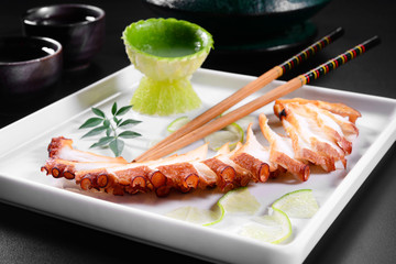 Octopus on lemon sauce