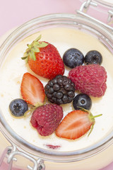 Vanilla cream with fruits