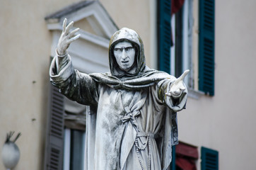 Statua di Girolamo Savonarola, Ferrara, Italia