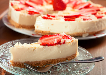 Cheesecake with strawberries
