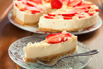 Cheesecake with strawberries