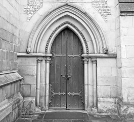 Plakat door southwark cathedral in london england old construction and