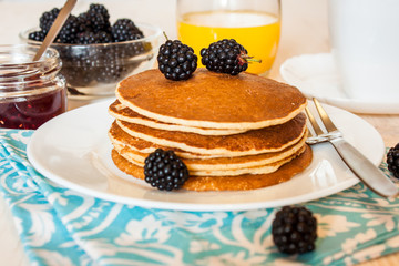 Pancakes with berries 