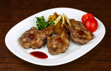 Grilled lamb chops