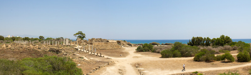 Кипр. Развалины римского поселения Salamis (IV век до н. э.). 