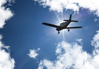 aviation avion nuage aéroclub ciel bleu soleil brevet pilote - obrazy, fototapety, plakaty