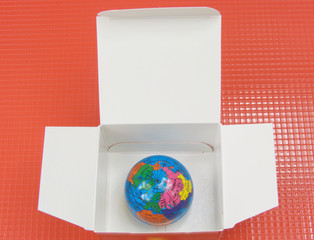 Globus in Box