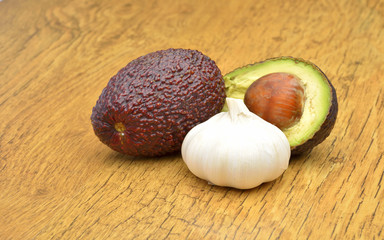 Avocado with garlic