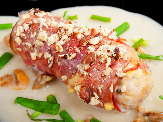 Chicken rulade with bacon