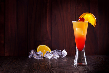 Cocktail Tequila Sunrise. Ice.