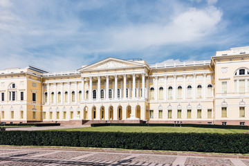 Fototapeta na wymiar the main building of the Russian Museum, Saint Petersburg